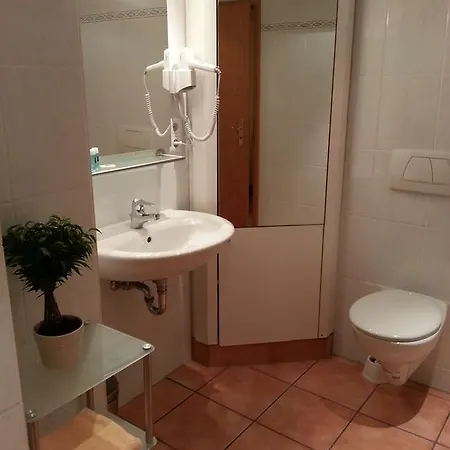 Aparthotel Apartmenthaus Sonnen Dusseldorf